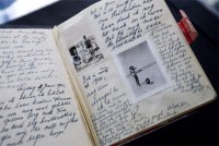 /album/galeria-de-fotos-o-diario-de-anne-frank/diario-de-anne-frank-jpg/